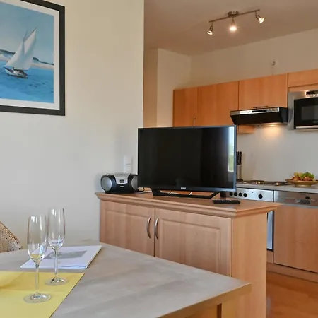 12 Celia Ruegen Apartment