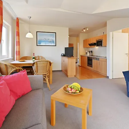 12 Celia Ruegen Apartment